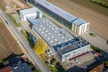 Magazyny i hale, 2300 m²