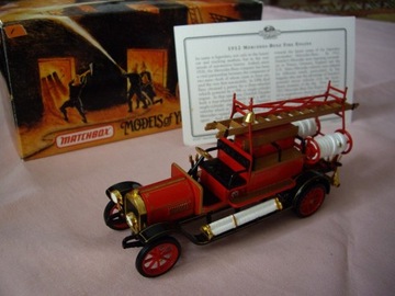 Matchbox Yesteryear MERCEDES BENZ 1912 FIRE ENGINE