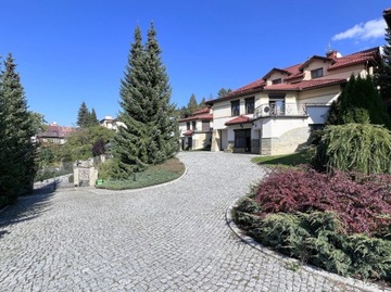 Dom, Krynica-Zdrój, 330 m²