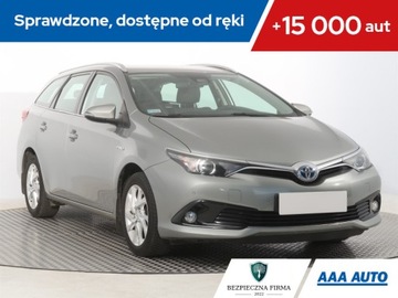 Toyota Auris Hybrid, Salon Polska, Automat