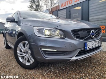 Volvo V60 Cross Country Volvo V60 Cross Countr...