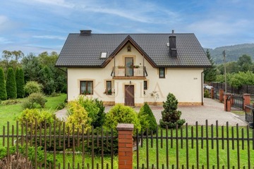 Dom, Maków Podhalański (gm.), 233 m²