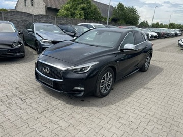 Infiniti Q30 S AWD Navi Climatronic