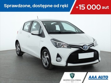 Toyota Yaris 1.5 Hybrid, Salon Polska, Serwis ASO