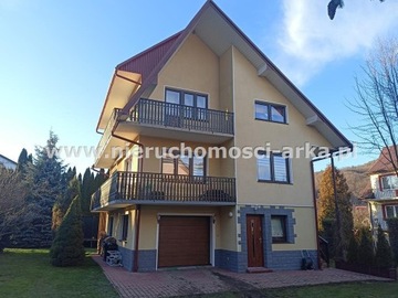 Dom, Laskowa (gm.), 320 m²