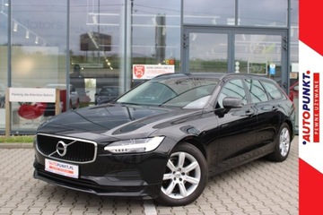 Volvo V90 MOMENTUM 4WD