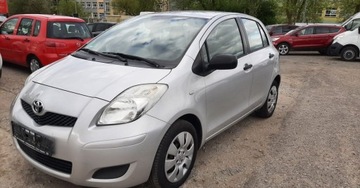 Toyota Yaris 1.3 Benzyna 100KM