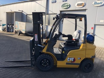 NOWY WÓZEK WIDŁOWY CATERPILLAR CAT GP25N O UDŹWIGU 2500 KG, TRIPLEX 4.7 LPG