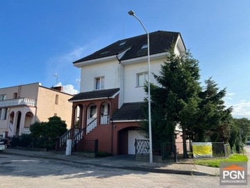 Dom, Trzebiatów, Trzebiatów (gm.), 285 m²