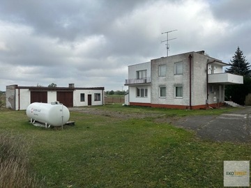 Dom, Pułtusk (gm.), 300 m²