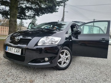 Toyota Auris 1.4 96 KM 100% Przebieg ASO TUV