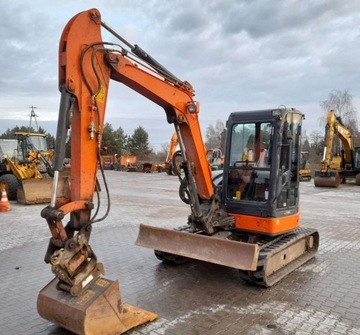 Hitachi ZX48U-3 CLR Minikoparka Hitachi ZX48U-...