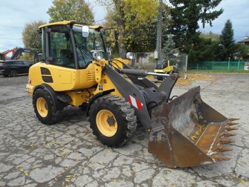 Volvo L25 ładowarka kołowa 5500 kg krokodyl widły 2015 przebieg 4800 mtg