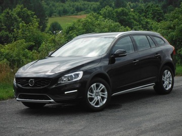 VOLVO V60 Cross Country D4 AUTOMAT - BEZWYPADKOWE - SERWISOWANE - IDEALNE