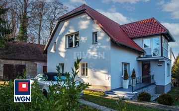 Dom, Wykroty, Nowogrodziec (gm.), 220 m²