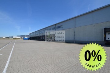 Magazyny i hale, 8135 m²