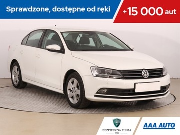 VW Jetta 2.0 TDI, Salon Polska, Serwis ASO, Klima