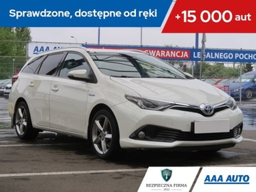 Toyota Auris Hybrid, Salon Polska, Serwis ASO