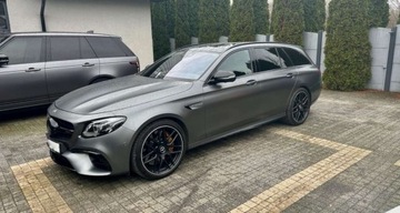 Mercedes-Benz Klasa E Mercedes-Benz Klasa E AM...