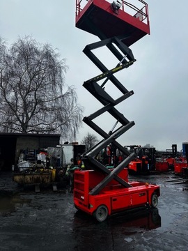 zwyżka podnośnik nożycowy MANITOU 120XEL 2003' wysięg 12m przebieg 353mtg