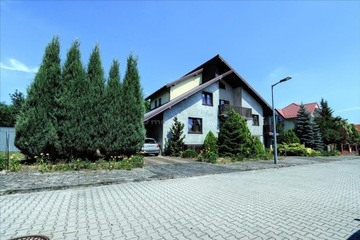 Dom, Bełchatów, Bełchatów, 229 m²