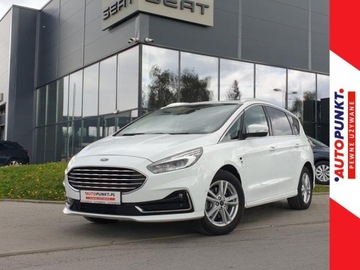 FORD S-Max TITANIUM