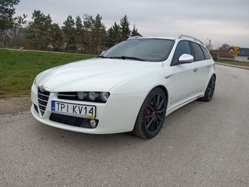 Alfa Romeo 159 Ti 1.9 jtdm 150 KM 2008 rok po lift