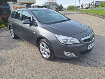 Opel Astra kombi