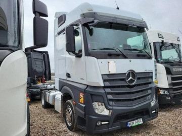 Mercedes Actros 1845