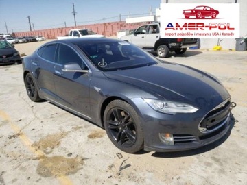 Tesla Model S 2015, 4x4, od ubezpieczalni