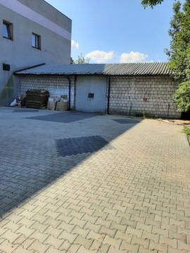 Komercyjne, Łazy (gm.), 177 m²