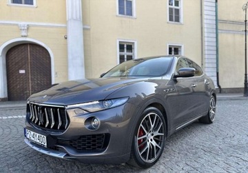 Maserati Levante Maserati Levante S