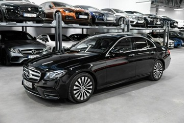 Mercedes E 220 4Matic. Bezwypadkowy. Salon PL. AMG