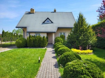 Dom, Jazgarzew, Piaseczno (gm.), 136 m²