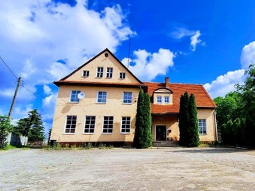 Dom, Przybiernów (gm.), 700 m²
