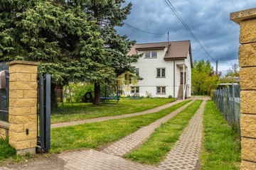 Dom, Brwinów, Brwinów (gm.), 345 m²