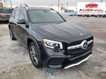 Mercedes-Benz GLB 2021, 2.0L, porysowany lakier