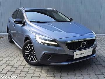 Volvo V40 Cross Country T3 Momentum Benzyna 152 KM dostępne od ręki