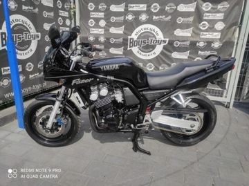 Yamaha FZS 600 (FZS 600) Czarna Perła