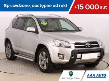 Toyota RAV 4 2.2 D-4D, Salon Polska