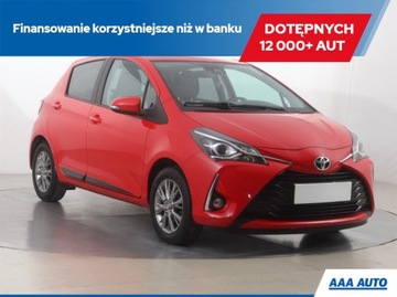 Toyota Yaris 1.5 Dual VVT-i, Salon Polska