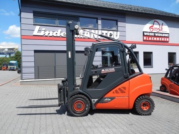 Gazowy wózek widłowy Linde H30T-02 (3.000 kg, maszt Triplex 6,45m)