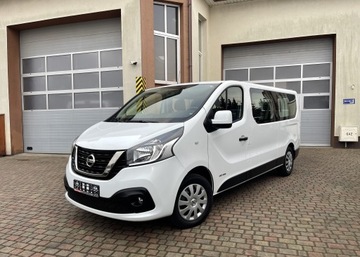 Nissan NV 300 Trafic Vivaro 9 osób