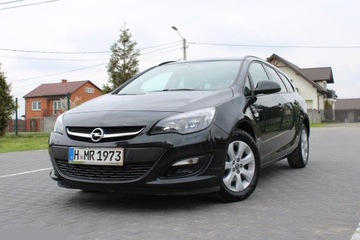 Opel Astra 1.4 turbo benzyna mały przebieg .14. rok. Z niemiec