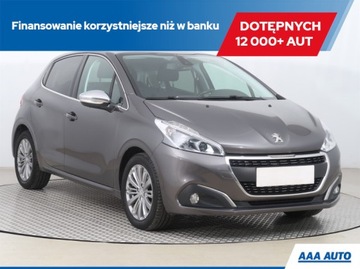 Peugeot 208 1.2 PureTech, Salon Polska