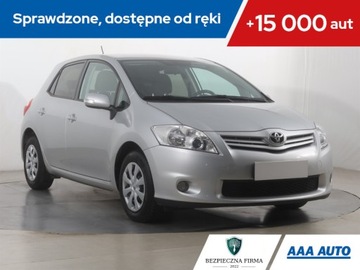 Toyota Auris 1.3 Dual VVT-i, Salon Polska