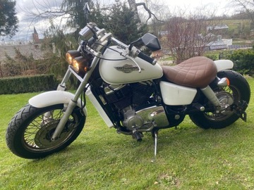 Honda Shadow VT 1100 Bobber