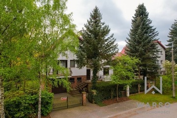 Dom, Dąbrowa, Łomianki (gm.), 330 m²