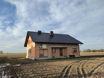 Dom, Wróblewo, Kostrzyn (gm.), 250 m²