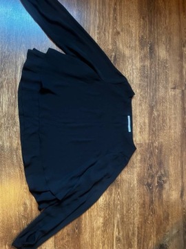 klasyczna czarna bluzka